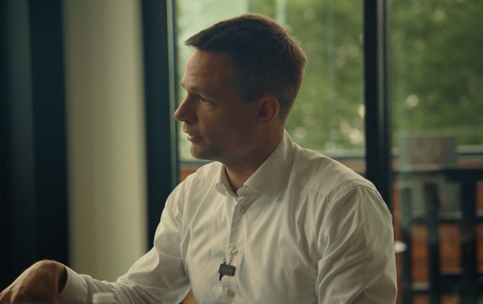 Nicholas Syhler, co-founder and co-CEO of Embla, in conversation with Roundstone